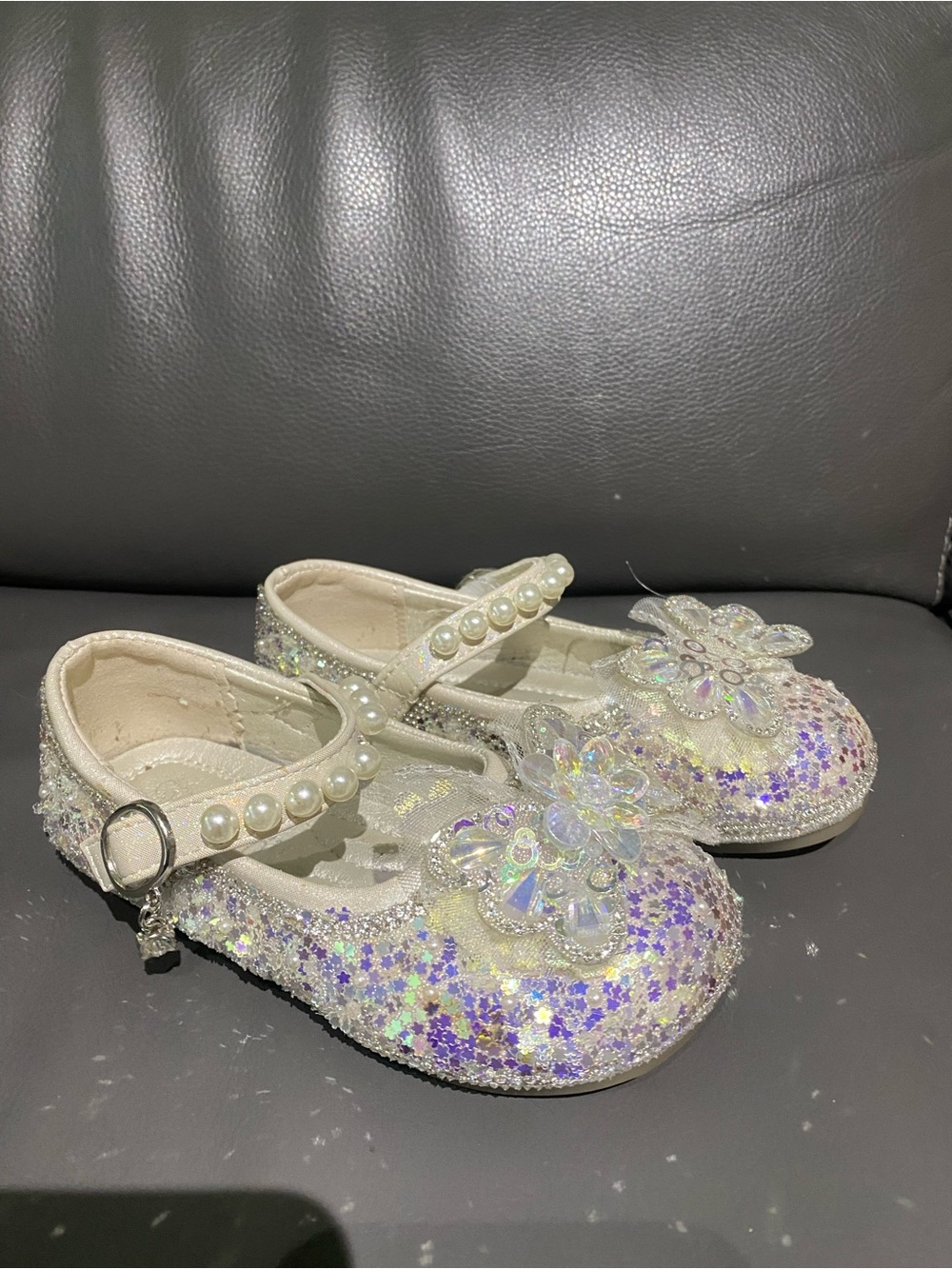 Girls' Sparkle Pearl Strap Dress Shoes - White